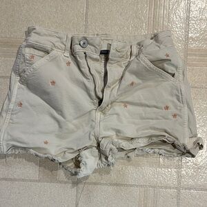 American Eagle Outfitters Cream Cargo Shorts